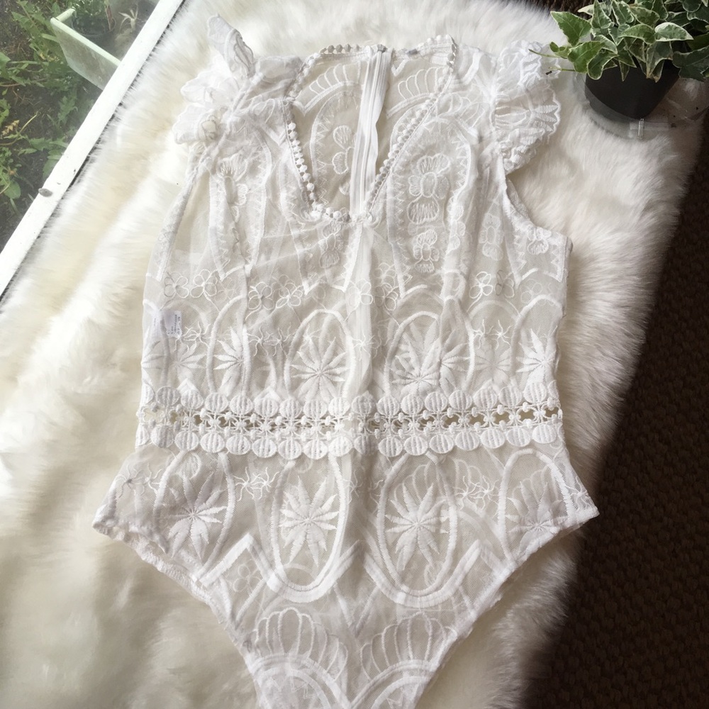 White Lace Flutter Sleeve Bodysuit Boho - Picture 7 of 8